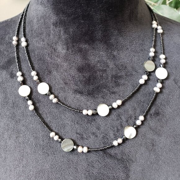 Lia Sophia Black White Mother of Pearl Freshwater Necklace with Lobster Clasp - Picture 1 of 7